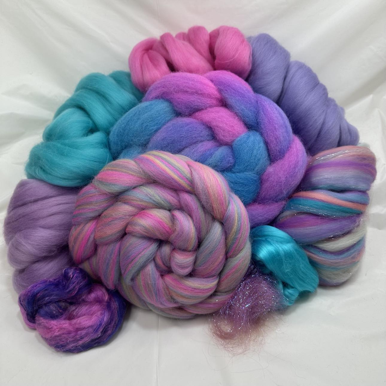 "Girl Glam" Double Braid Spinning Kit, Grab some glam fiber today! Large Kit at 12 1/2 oz! (V3)