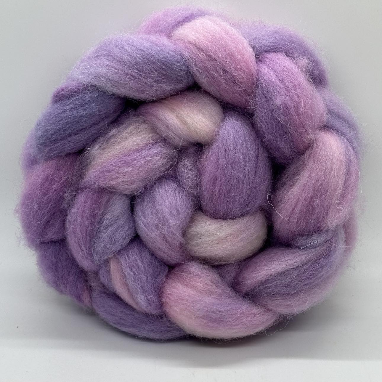 Jacob Wool Top Braid (GJ79) ~ Hand dyed 28-37 microns ~ 4 oz