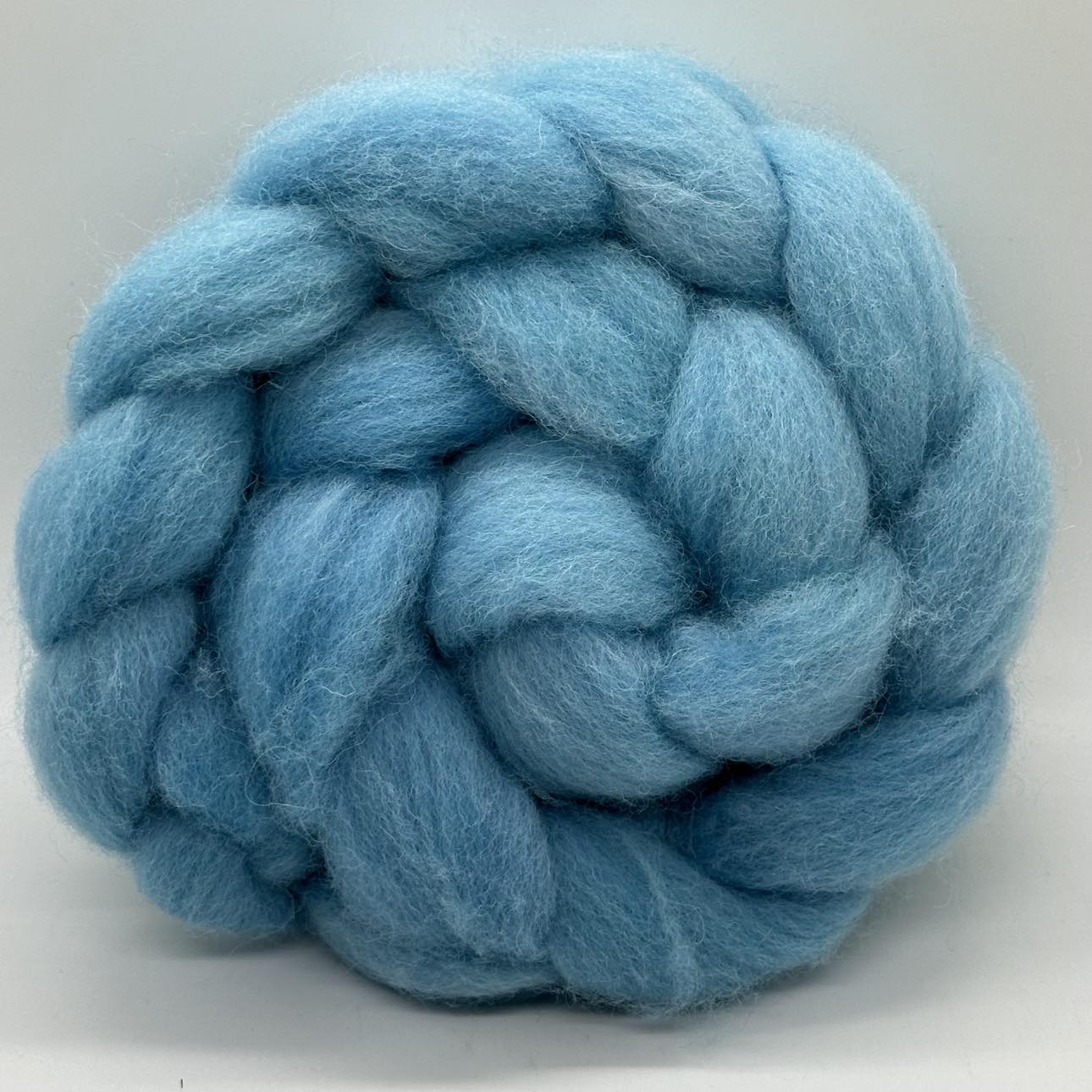 Jacob Wool Top Braid (GJ81) ~ Hand dyed 28-37 microns ~ 4 oz