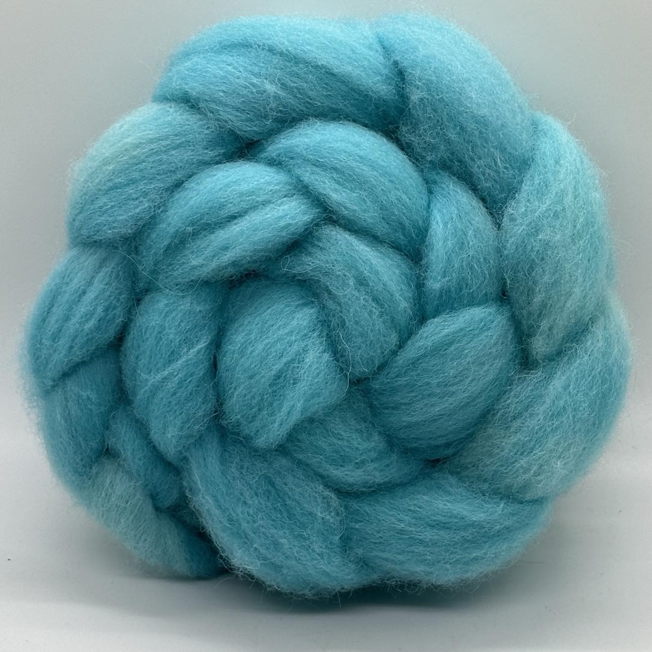 Jacob Wool Top Braid (GJ82) ~ Hand dyed 28-37 microns ~ 4 oz