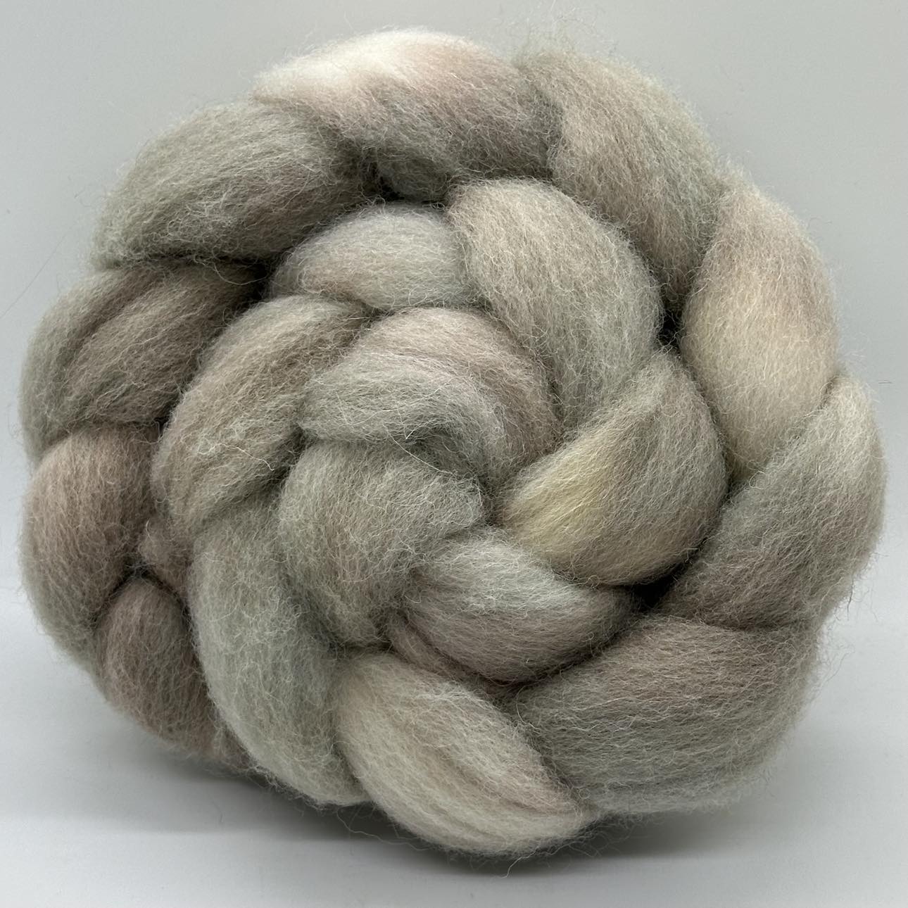 Jacob Wool Top Braid (GJ80) ~ Hand dyed 28-37 microns ~ 4 oz